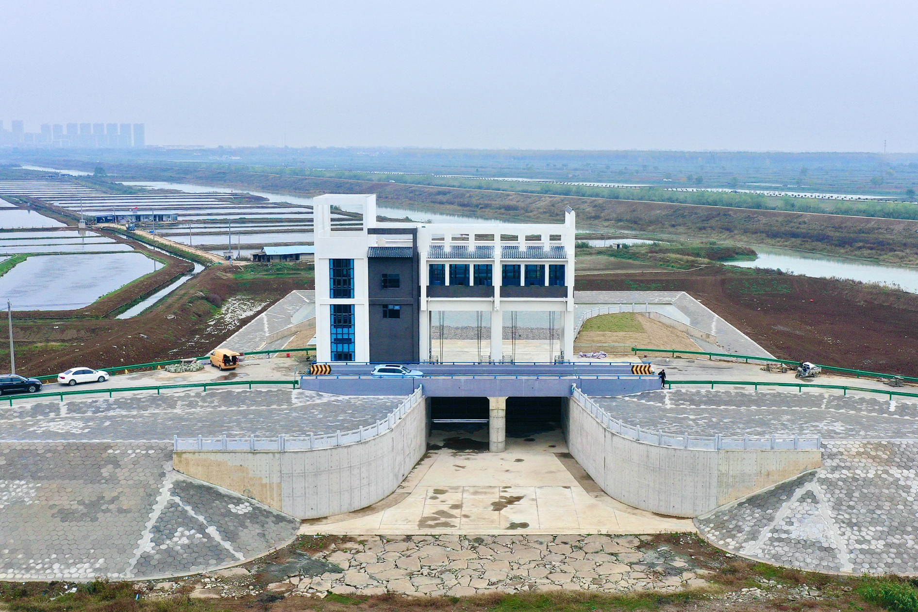 蒿子圩進退洪閘